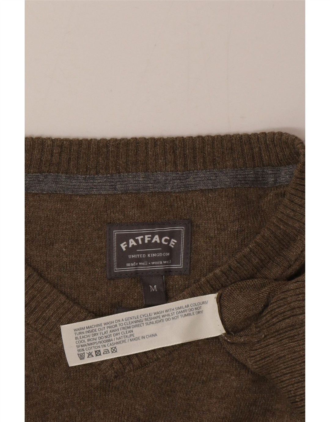 Maglione da uomo con scollo a V Fat Face, cotone kaki medio