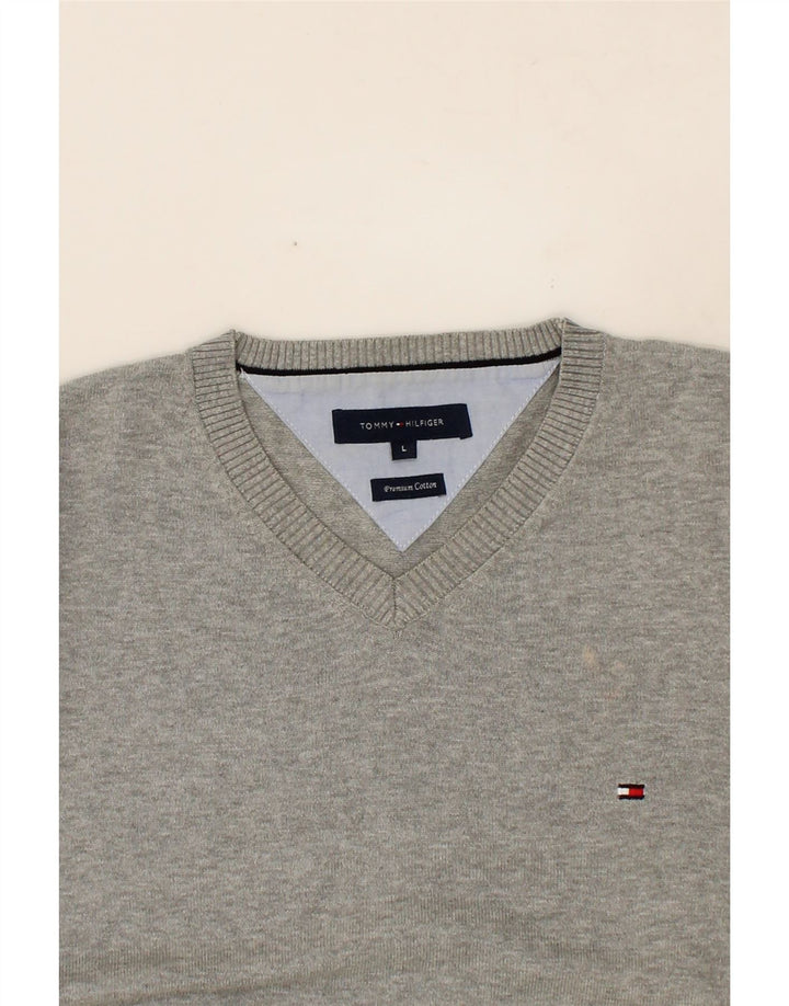 TOMMY HILFIGER Mens V-Neck Jumper Sweater Large Grey Cotton Vintage Tommy Hilfiger and Second-Hand Tommy Hilfiger from Messina Hembry 