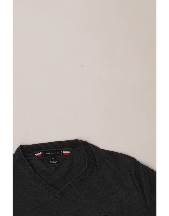TOMMY HILFIGER Mens V-Neck Jumper Sweater 2XL Grey Cotton Vintage Tommy Hilfiger and Second-Hand Tommy Hilfiger from Messina Hembry 