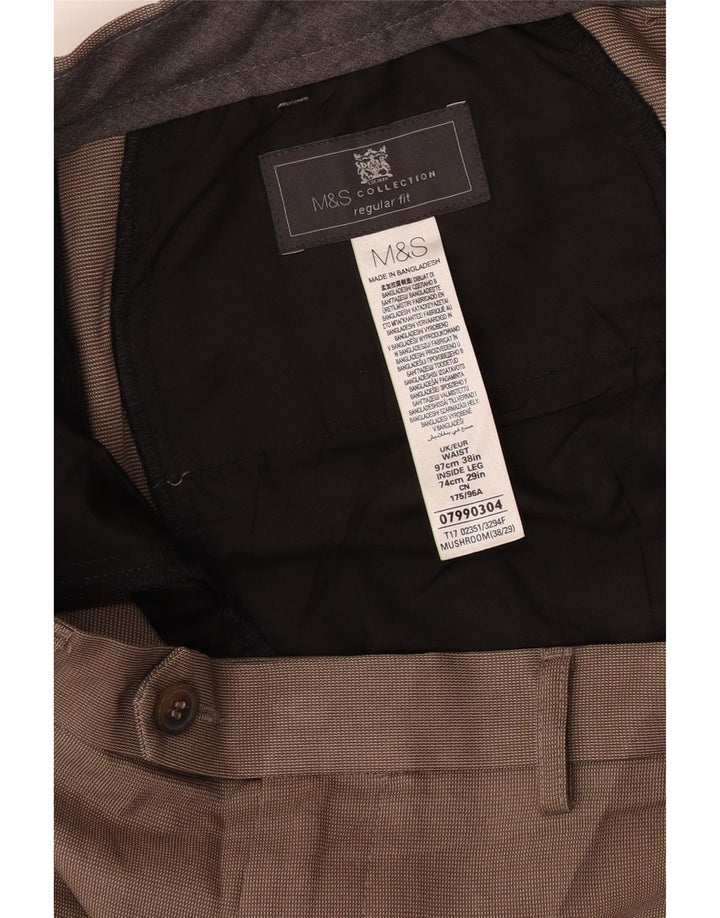 Pantaloni da abito vestibilità regolare Marks & Spencer da uomo W38 L29 Poliestere beige