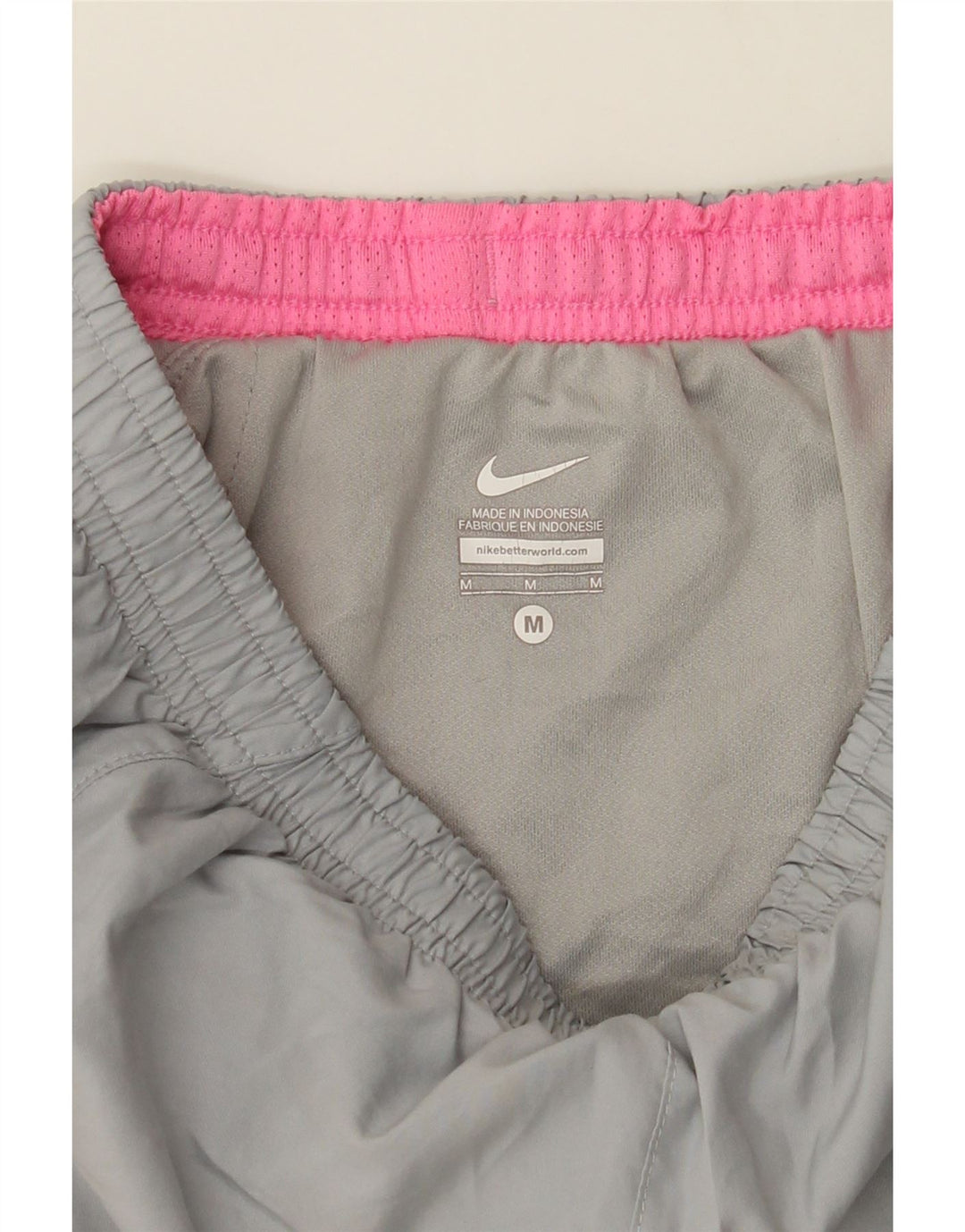 NIKE Girls Sport Shorts 7-8 Years Medium Grey Colourblock Polyester Vintage Nike and Second-Hand Nike from Messina Hembry 