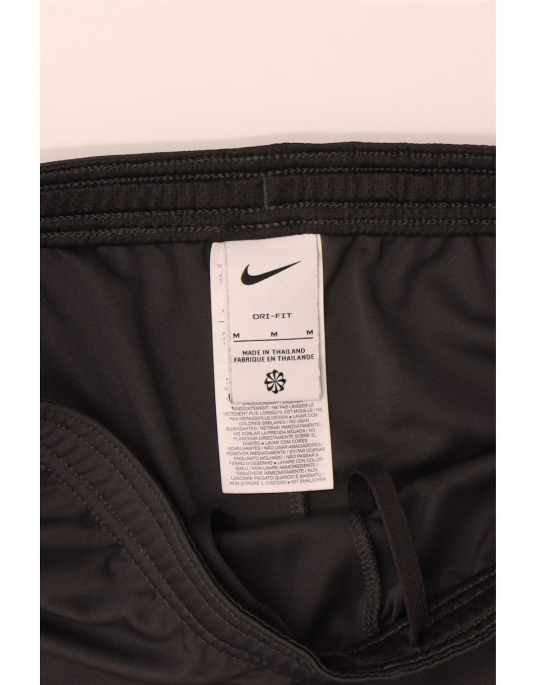 Ανδρικό αθλητικό σορτς Nike Dri Fit από μεσαίο μαύρο πολυεστέρα