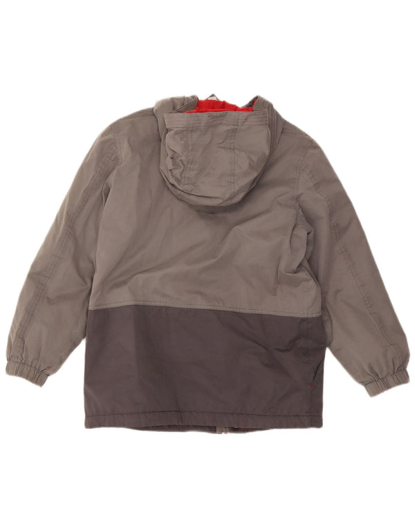 Wattierte Jacke mit Kapuze von Fat Face für Jungen, 11–12 Jahre, graues Colourblock-Polyester