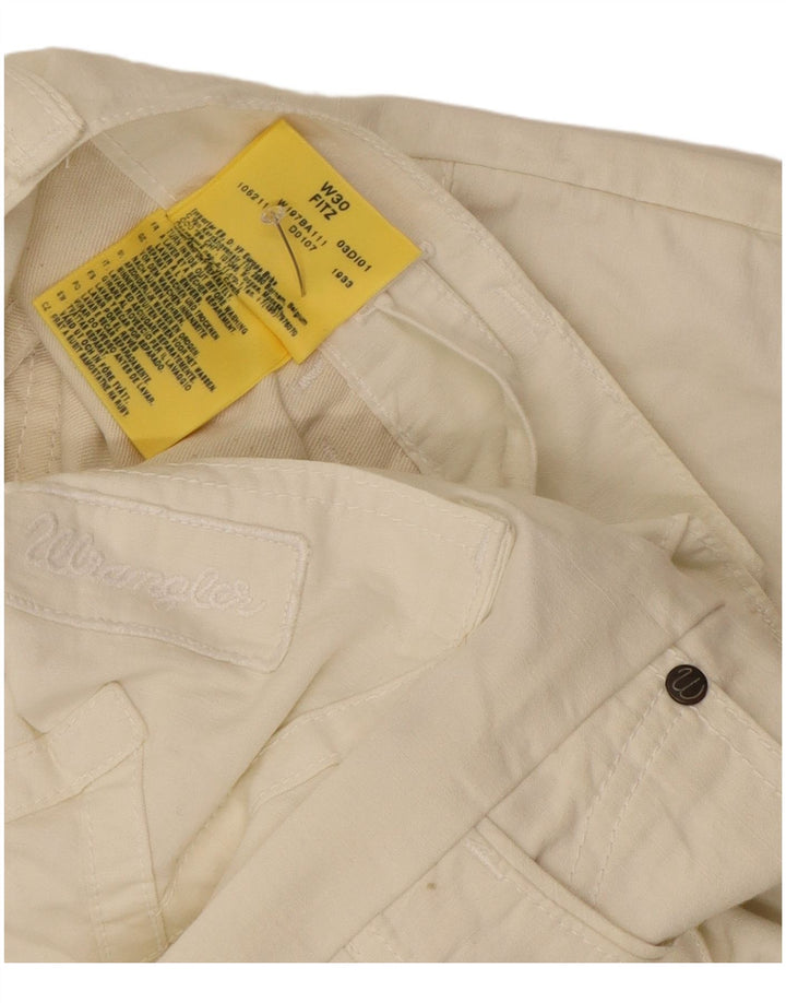 Pantaloni scurți Wrangler Fitz Cargo W30, bumbac alb mediu