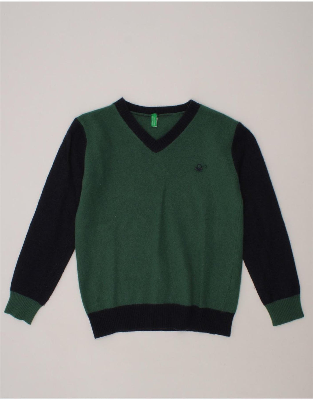 BENETTON Boys V-Neck Jumper Sweater 7-8 Years Medium Green Colourblock Vintage Benetton and Second-Hand Benetton from Messina Hembry 