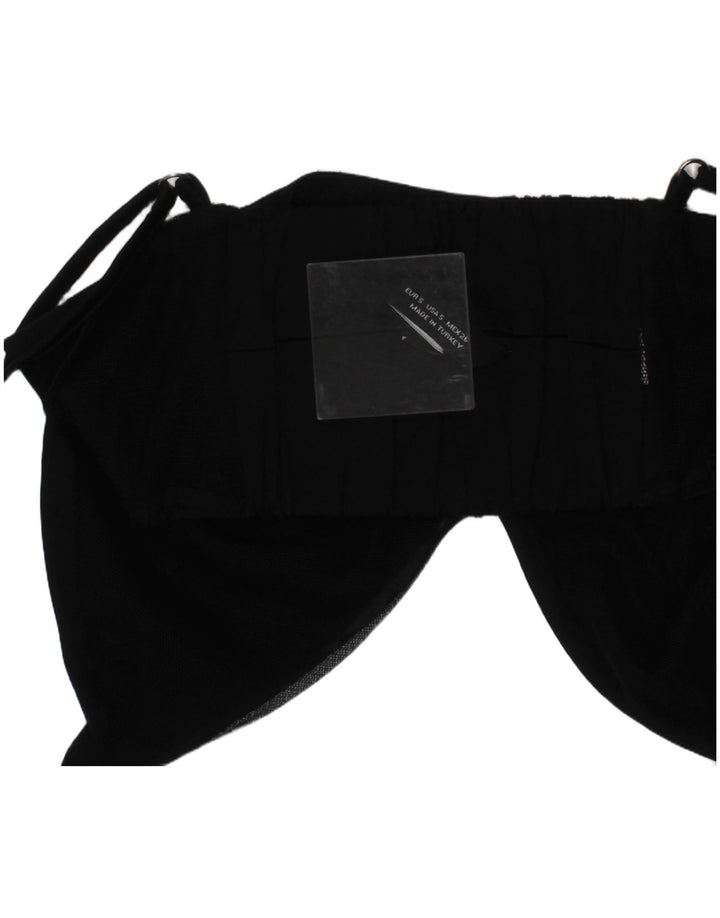 Top corto corto da donna Zara con reggiseno piccolo nero