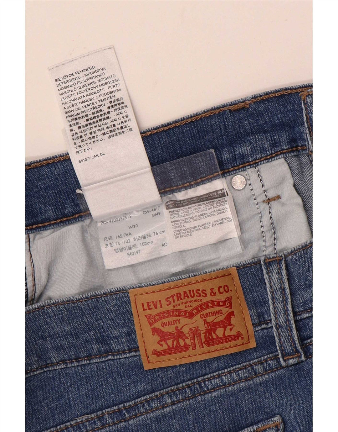 Damskie spodenki jeansowe Levi's W30 Średni niebieski, bawełniany