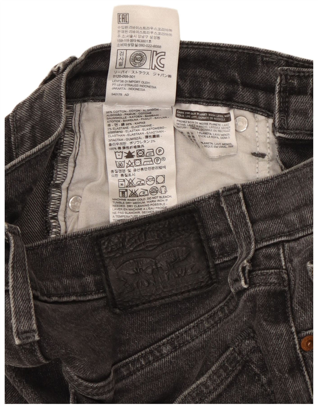 Levi's koniske jeans til kvinder W26 L26 sort bomuld