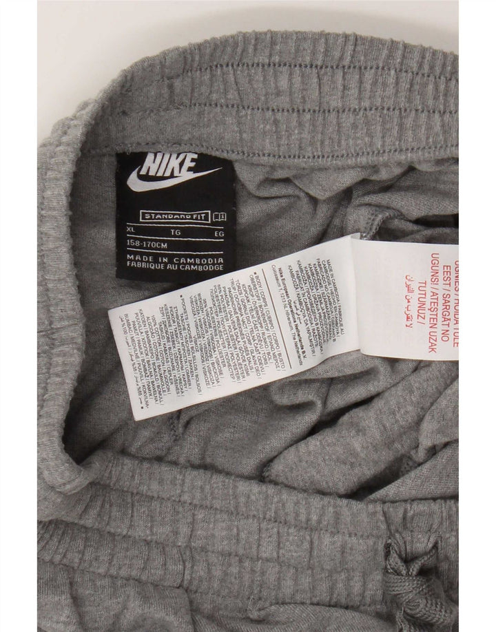 Nike Boys Standard Fit Sport Shorts 13-14 Years XL Grey Polyester