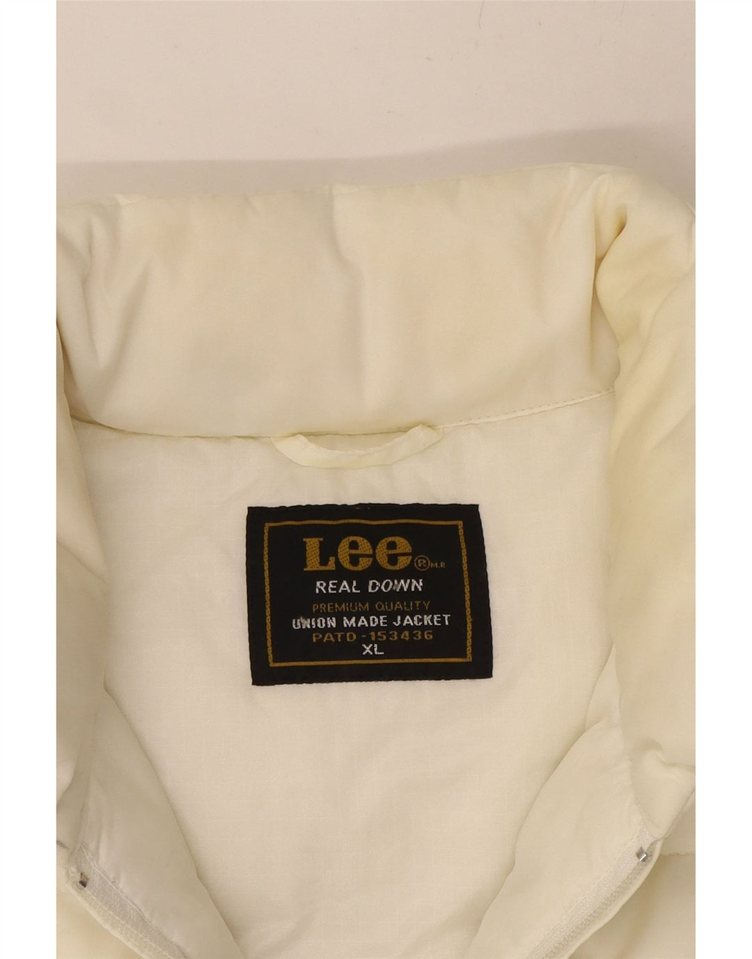 LEE Mens Padded Gilet UK 42 XL White Nylon Vintage Lee and Second-Hand Lee from Messina Hembry 