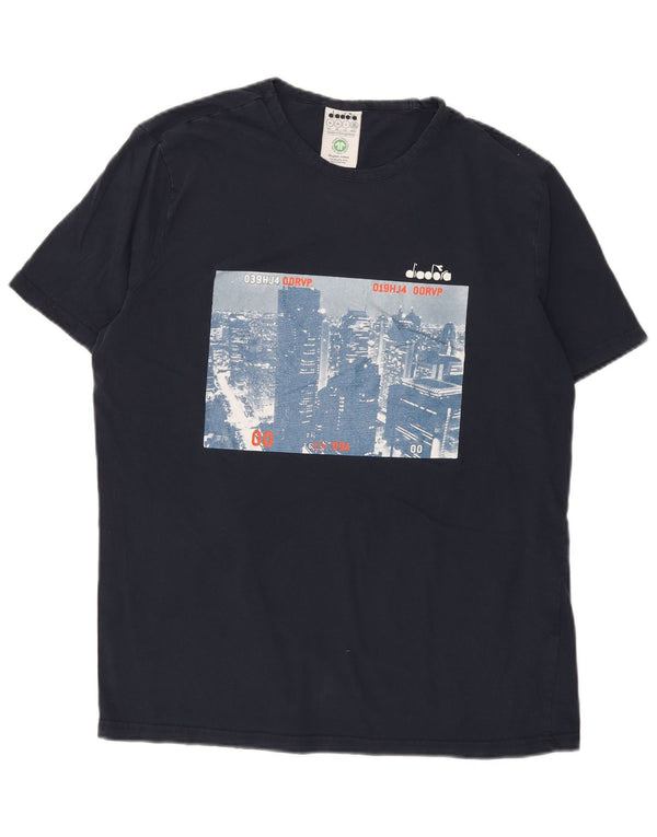 T-shirt grafica da uomo Diadora Top XL in cotone blu navy