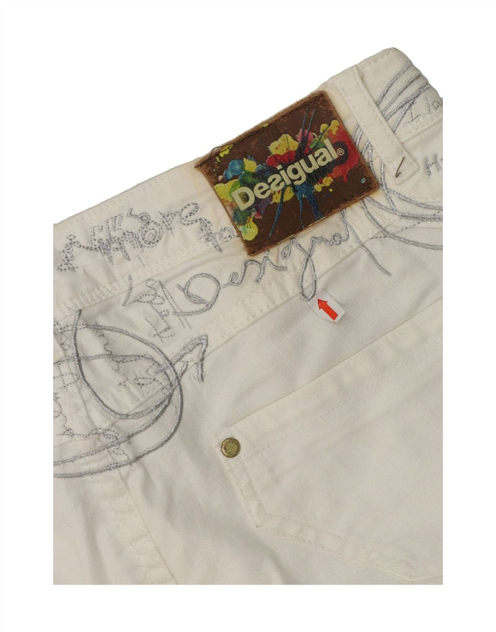 DESIGUAL Womens Graphic Slim Jeans W30 L35 White Cotton Vintage Desigual and Second-Hand Desigual from Messina Hembry 
