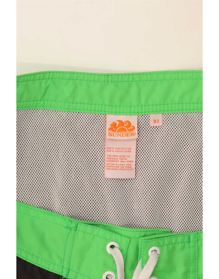 Sundek Grafiske svømmeshorts til mænd Medium Sort Colourblock Polyester
