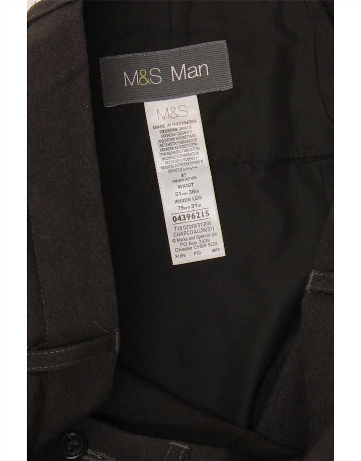 Calça chino reta masculina Marks & Spencer W36 L31 poliéster cinza