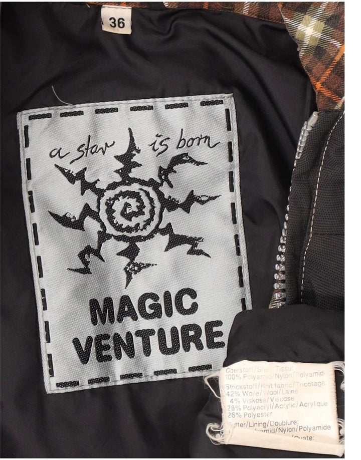 Magic Venture Mens Relaxed Graphic Hooded Ski Jacket UK 36 Small Grey Retro