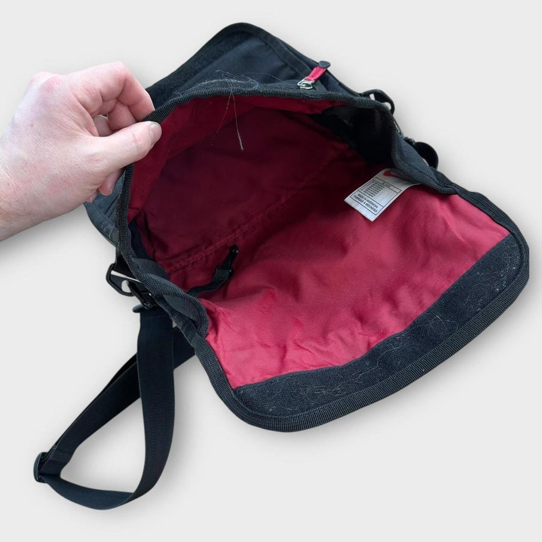 Y2K Nike ACG side bag - one size