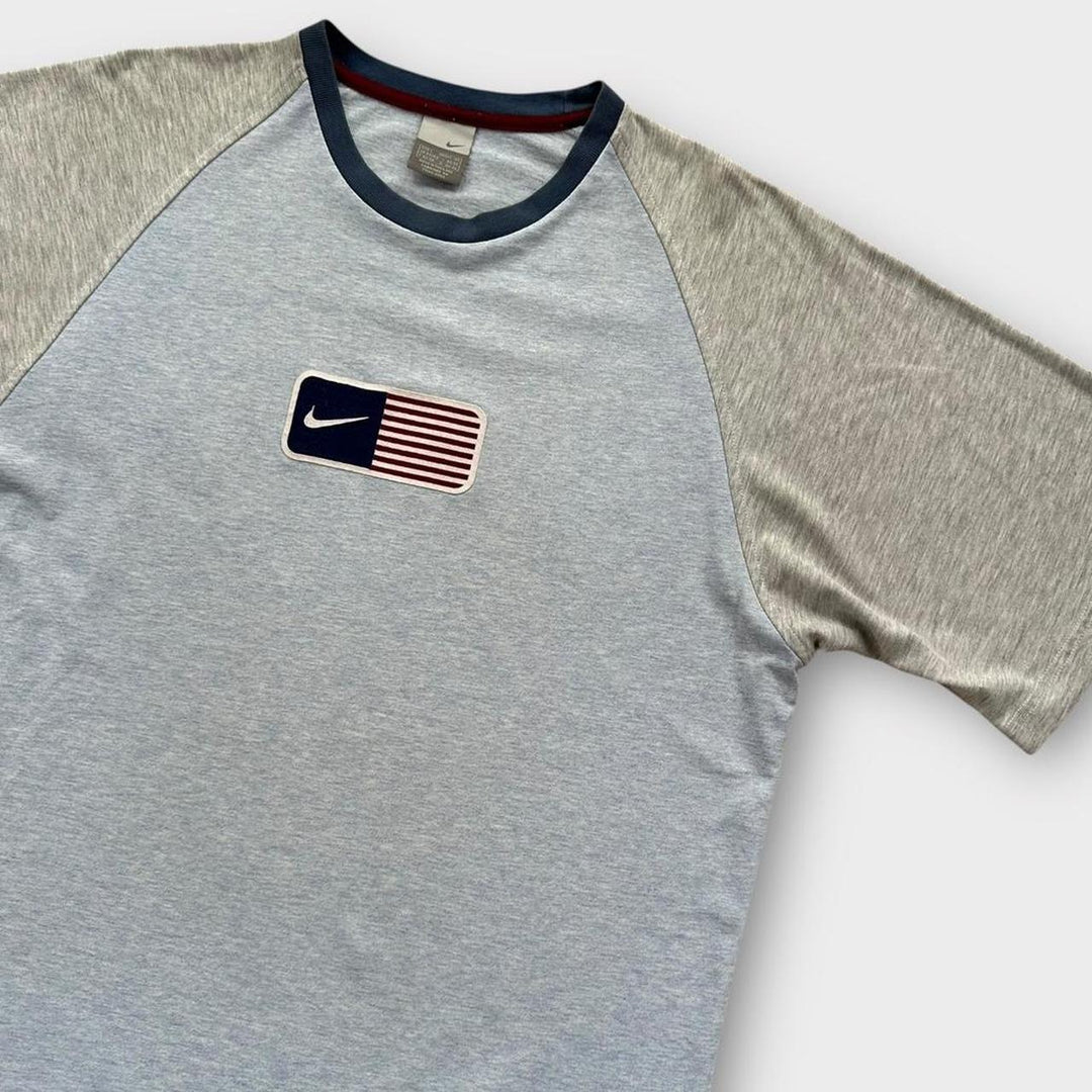 Y2K Nike USA flag tee - large (fits like an XL)