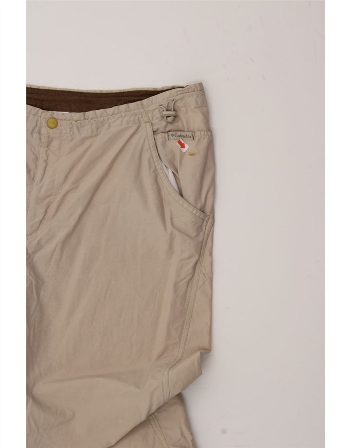 COLUMBIA Womens Bermuda Shorts  XL W38  Off White Cotton Vintage Columbia and Second-Hand Columbia from Messina Hembry 