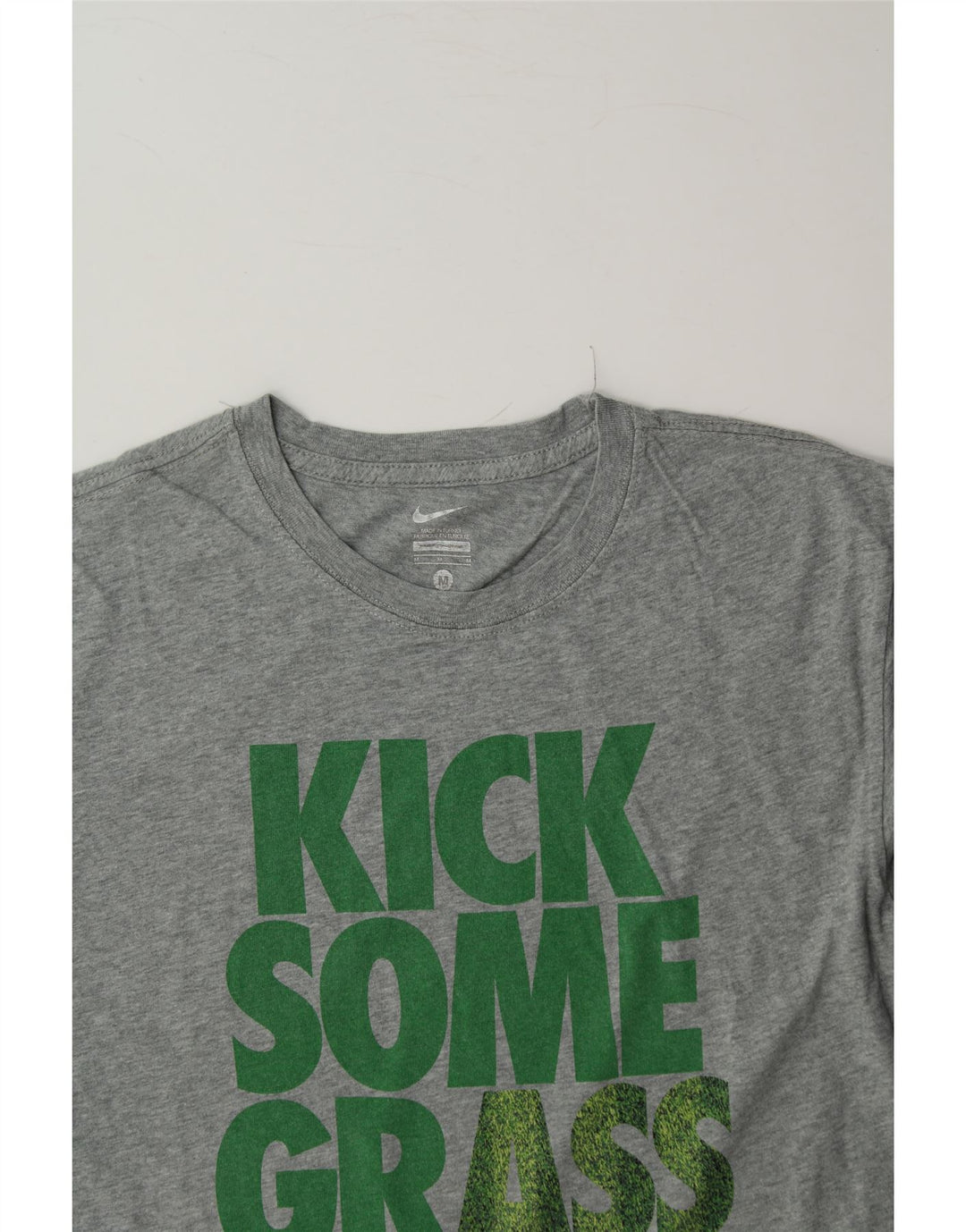NIKE Mens Graphic T-Shirt Top Medium Grey Cotton Vintage Nike and Second-Hand Nike from Messina Hembry 