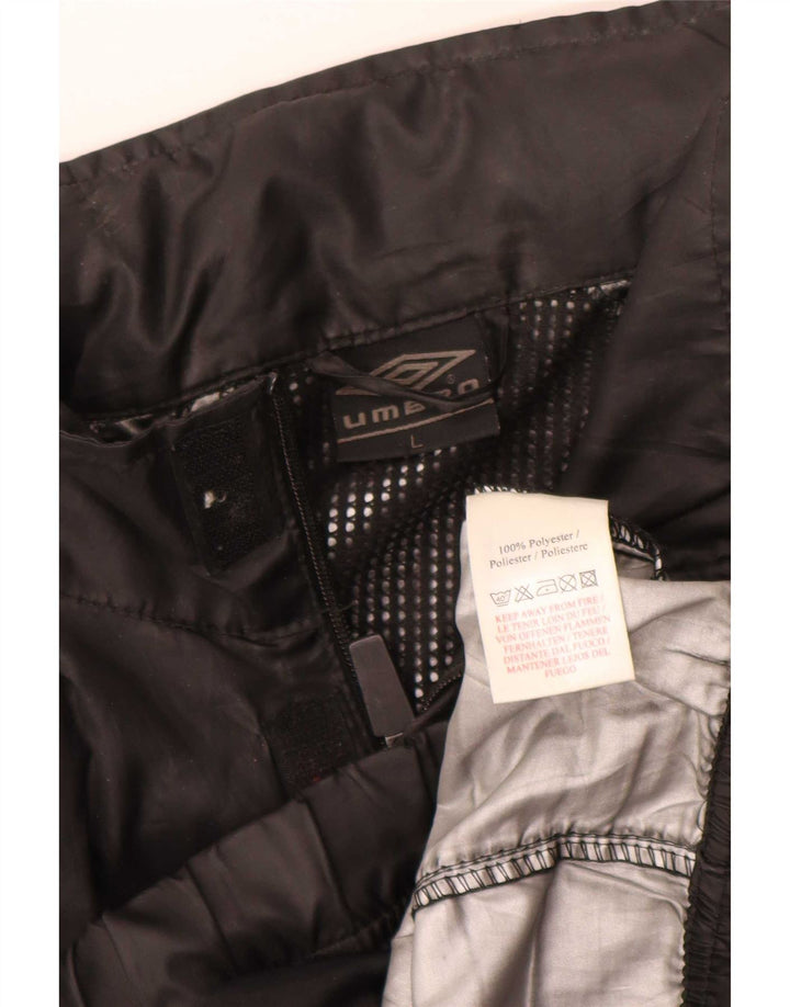 Umbro Mens Regular Fit Tracksuit Top Jacket Grande Esportes Pretos De Poliéster