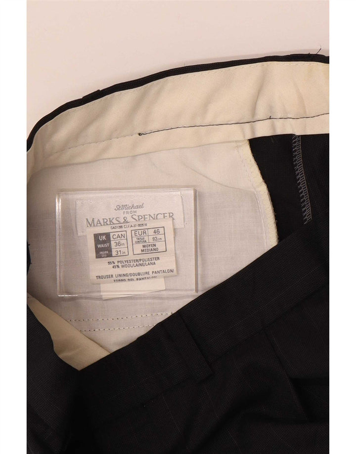 Pantaloni da abito con pegging da uomo Marks & Spencer W36 L31 poliestere blu navy