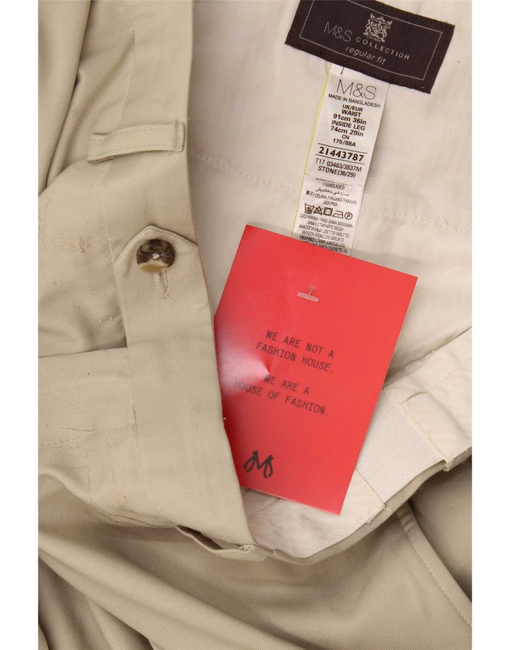 Pantaloni de costum pentru bărbați Marks & Spencer, cu ajustare normală, L36 L29, poliester bej