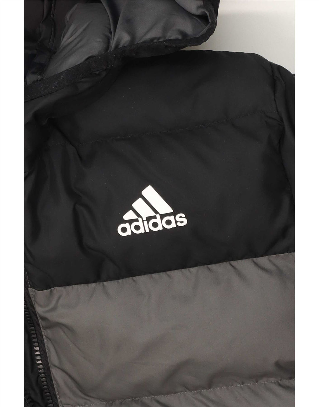 Adidas Boys Hooded Padded Jacket 13-14 Years Grey Colourblock