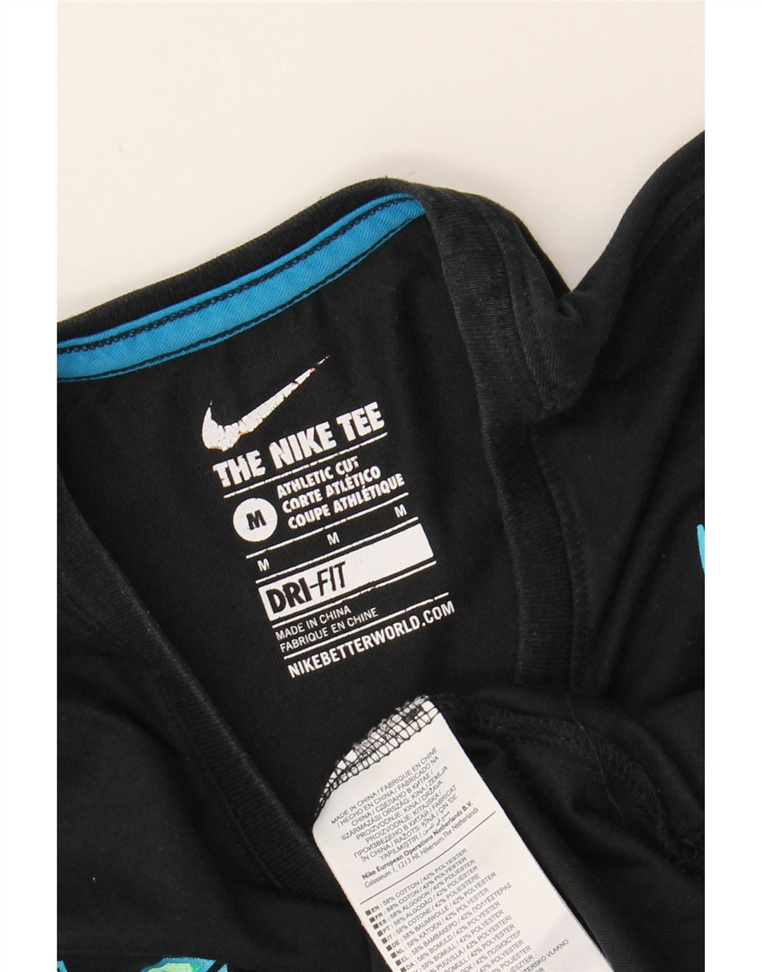 NIKE Mens Athletic Cut Graphic T-Shirt Top Medium Black Cotton Vintage Nike and Second-Hand Nike from Messina Hembry 