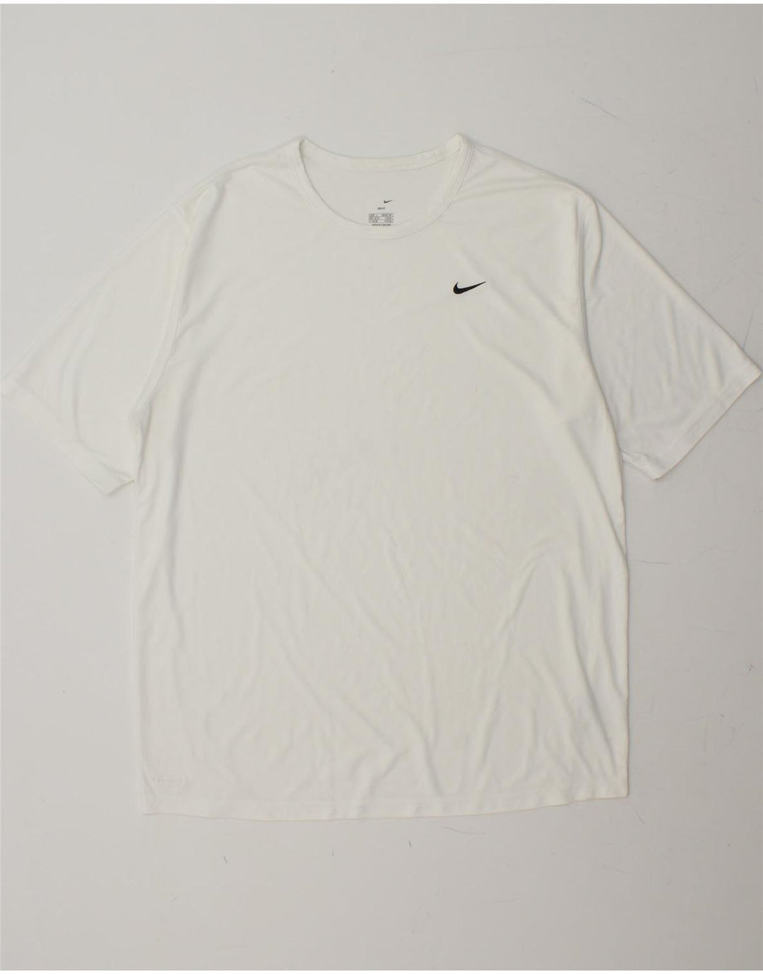 NIKE Mens Dri Fit T-Shirt Top UK 42/44 Large White Polyester Vintage Nike and Second-Hand Nike from Messina Hembry 