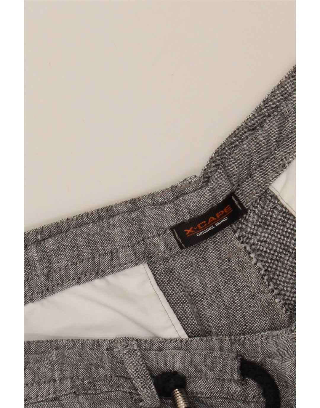 X-CAPE Mens Chino Shorts W40 XL Grey Vintage X-Cape and Second-Hand X-Cape from Messina Hembry 