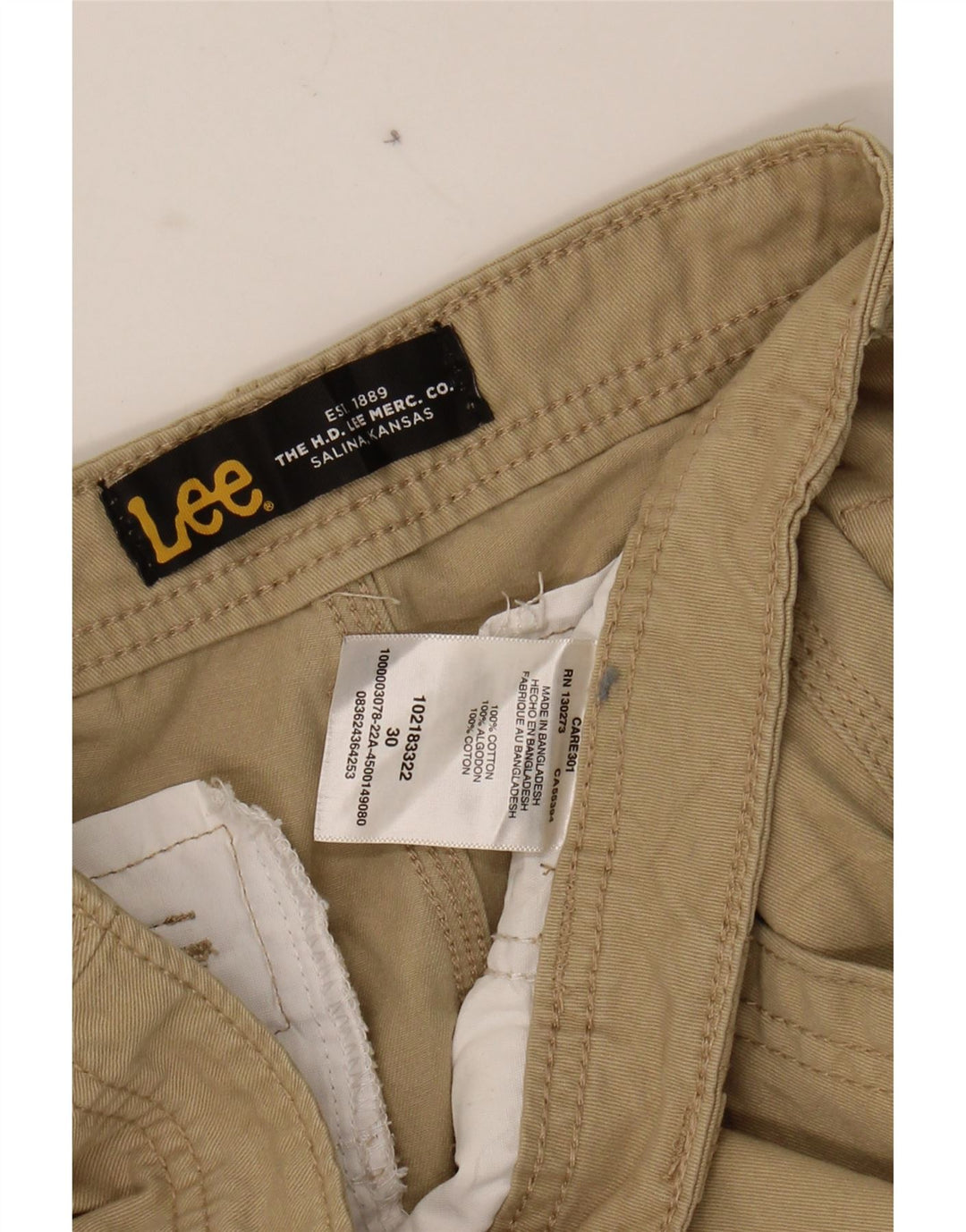 LEE Mens Kansas Cargo Shorts W30 Medium Beige Cotton Vintage Lee and Second-Hand Lee from Messina Hembry 