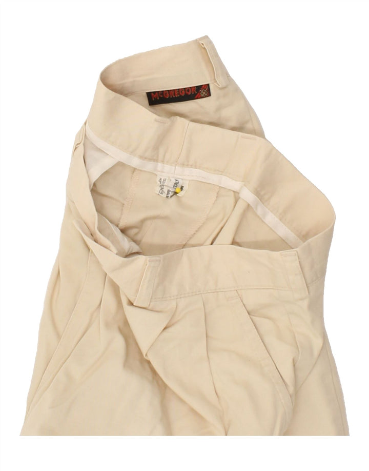MCGREGOR Mens Pegged Chino Shorts IT 48 Medium W30 Beige Cotton Vintage McGregor and Second-Hand McGregor from Messina Hembry 