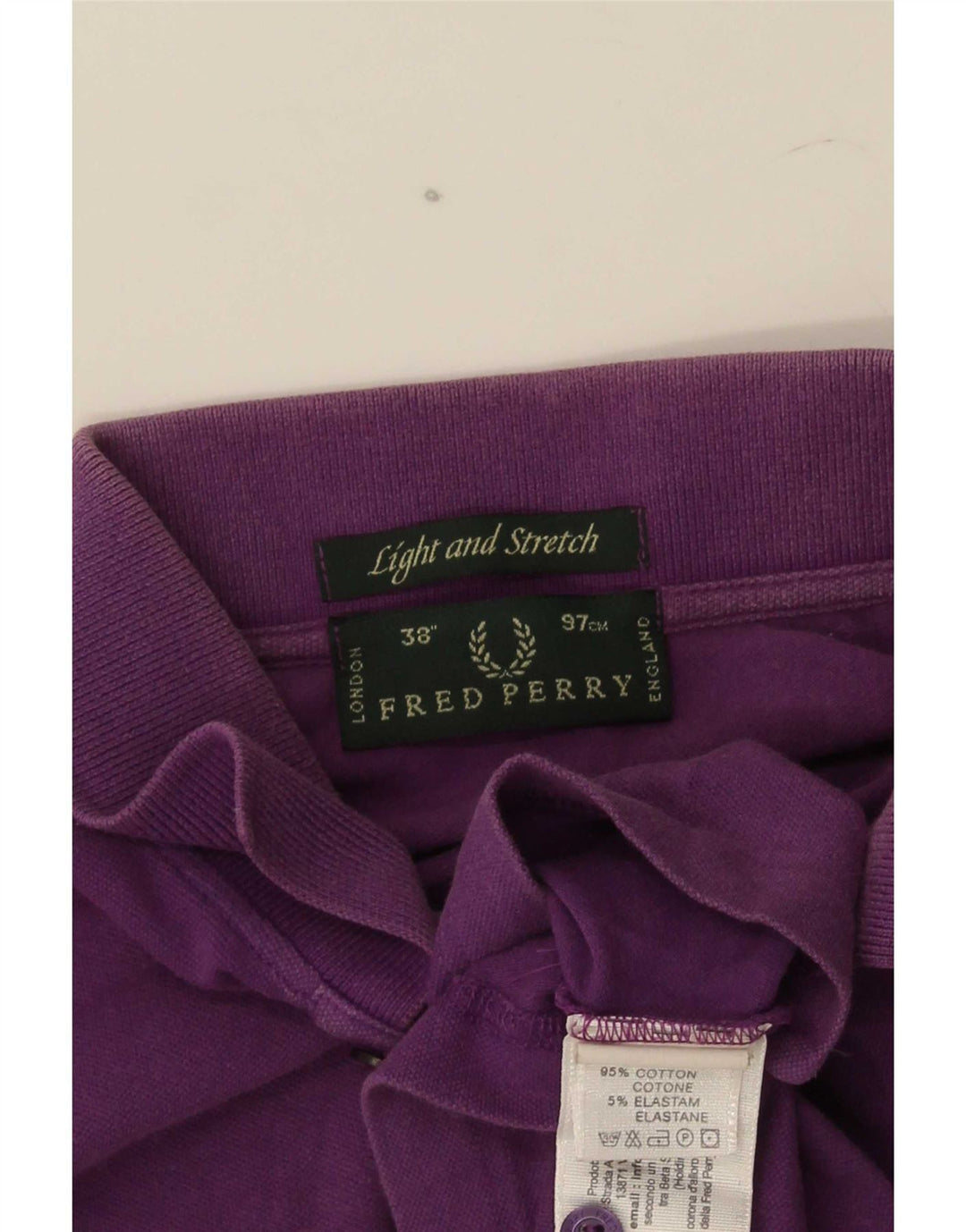Polo da uomo Fred Perry piccola in cotone viola